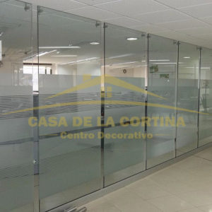 division-de-oficina-vidrio-y-aluminio-disenos-y-estructuras-D_NQ_NP_704925-MCO25514953745_042017-F
