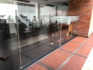 Divisiones de vidrio7